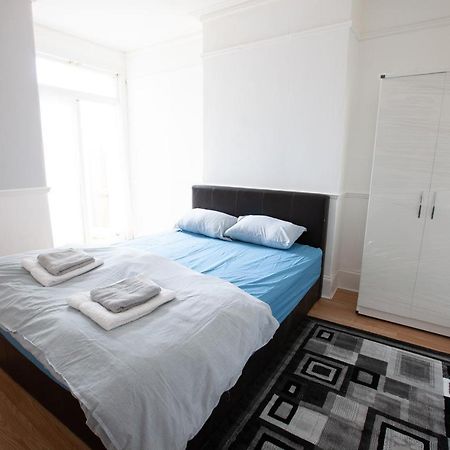 Beach Palace Clacton-on-Sea Bagian luar foto