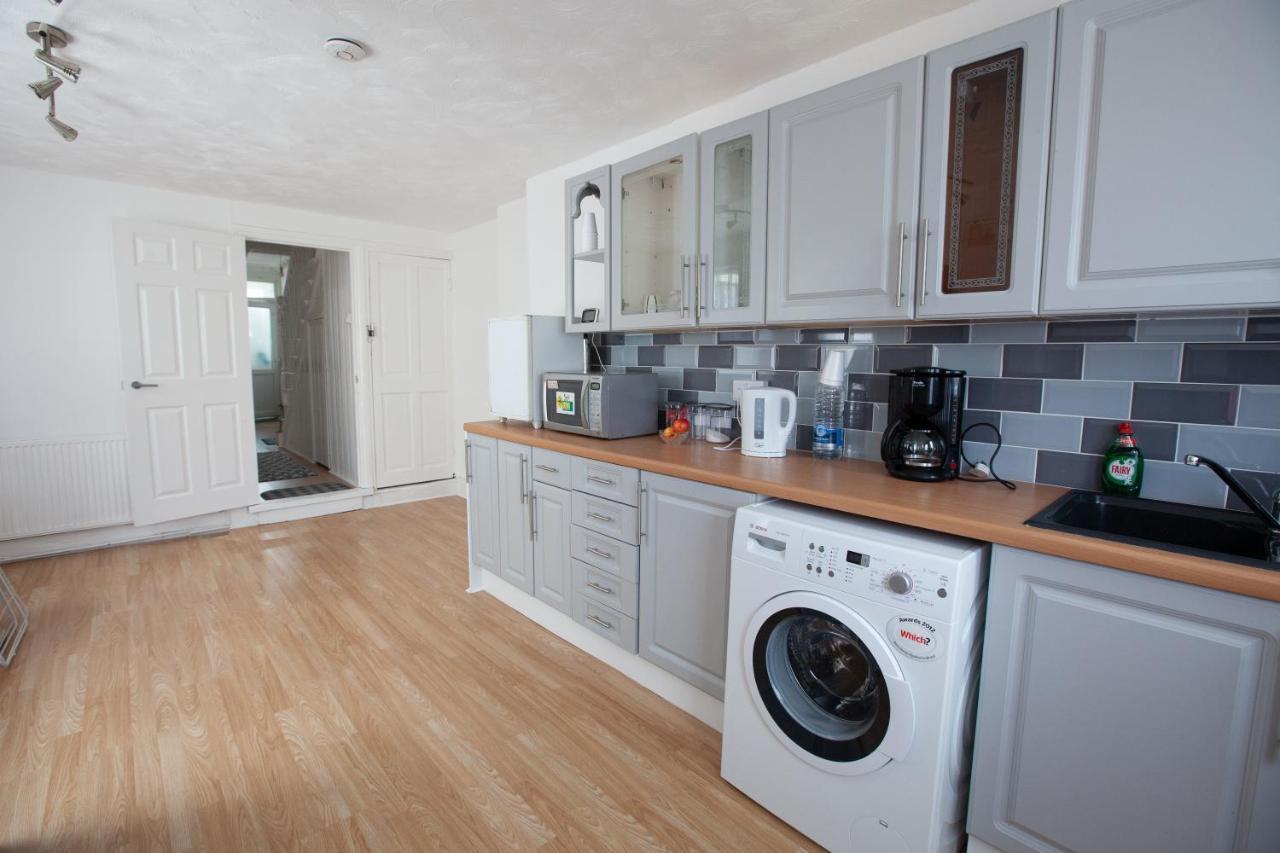 Beach Palace Clacton-on-Sea Bagian luar foto